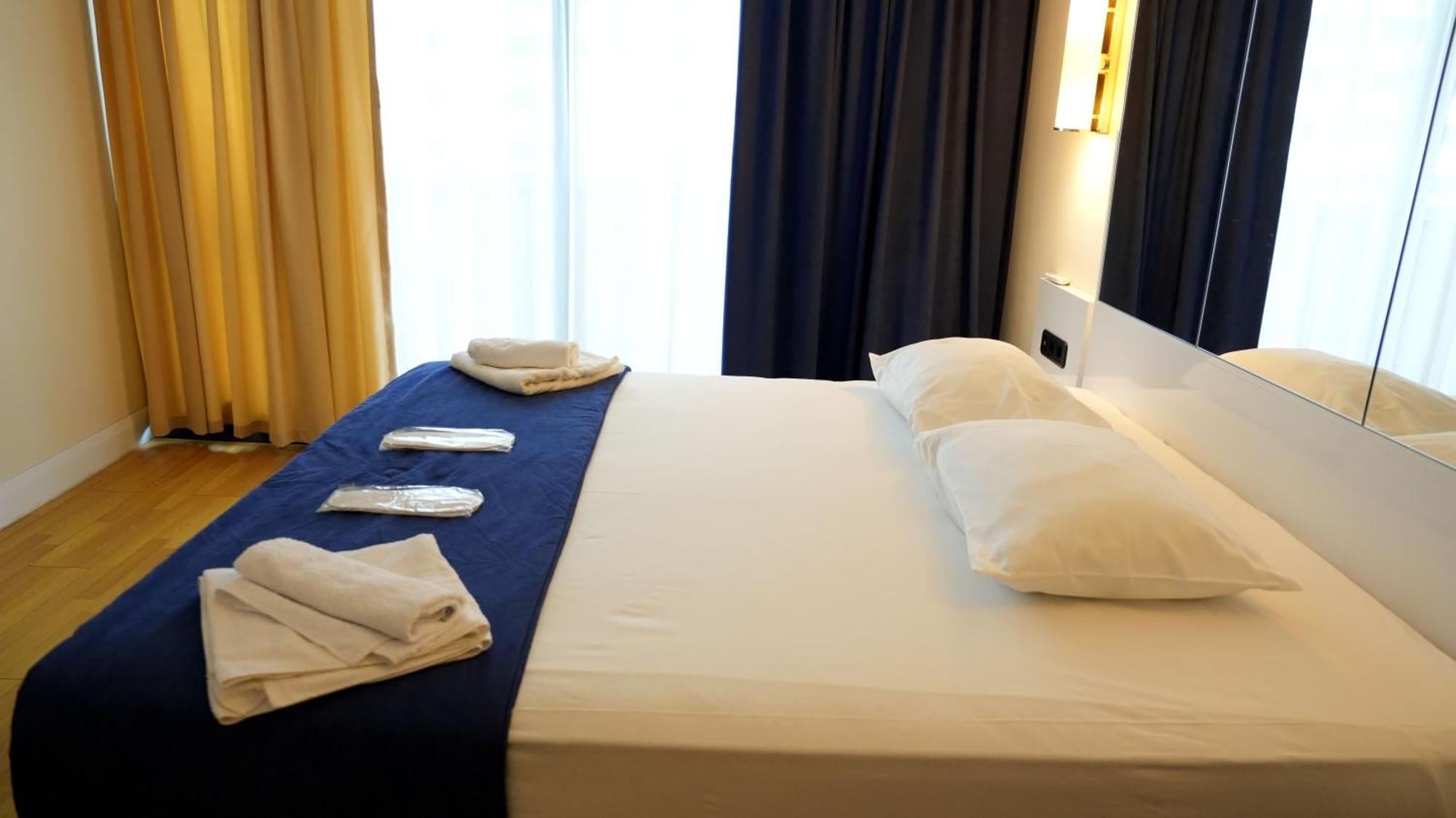 Lux Apart Hotel 555 Μπατούμι Εξωτερικό φωτογραφία